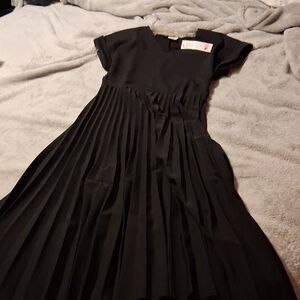 Elegant Black Pleated Dress
